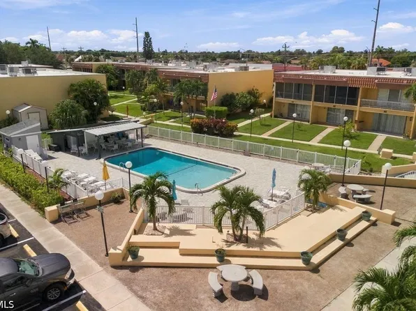 1604 SE 28th Ter #24, Cape Coral, FL 33904