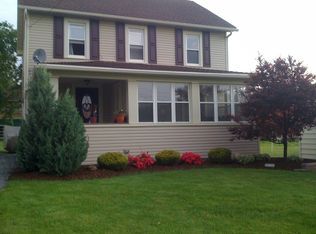 2 Cedar St, Lockport, NY 14094