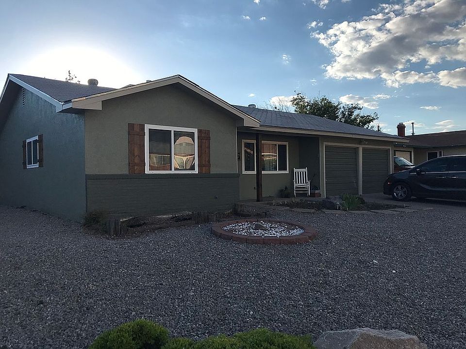 2nd image of 1817 Crescent Dr