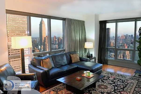 Sold by Metropolitan Property Group | media 6