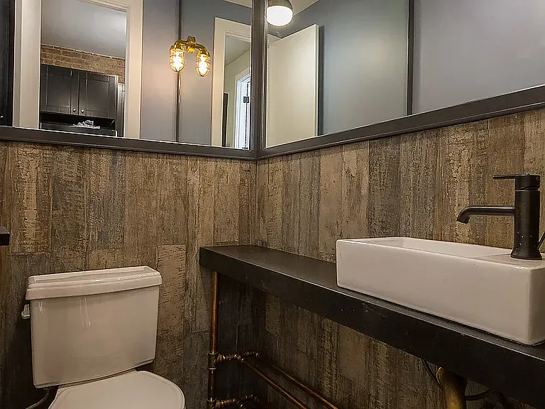 162 Pulaski St #3L — Photo 11