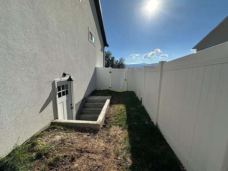 764 N Sunset Dr — Photo 20