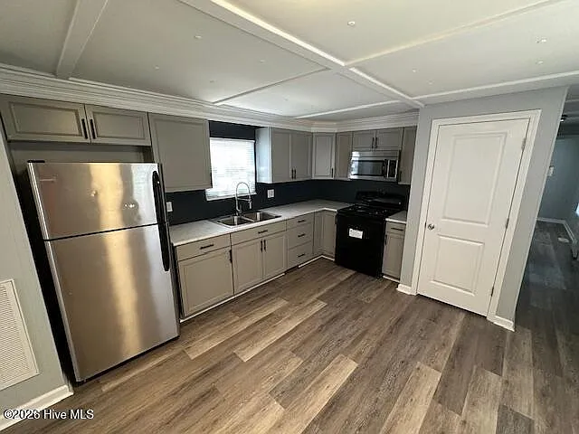 2 bed, 1.0 bath, $1,450 — Photo 3