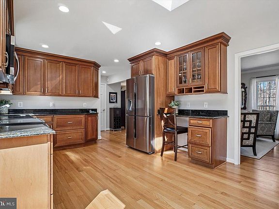 5th image of 3268 Fox Mill Rd