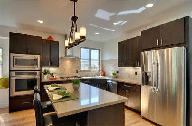 3 bed, 1679 sqft, $6,600 — Photo 2