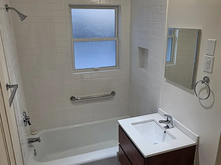 5057 Leavenworth St #2 — Photo 18