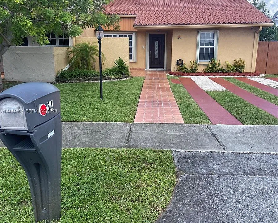 54 NW 109th Ct