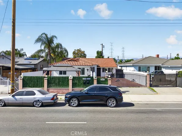 12327 Saticoy St, North Hollywood, CA 91605