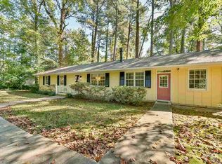61 White Oak Trl, Chapel Hill, NC 27516