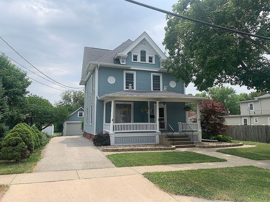 300 W North St, Geneseo, IL 61254 Zillow