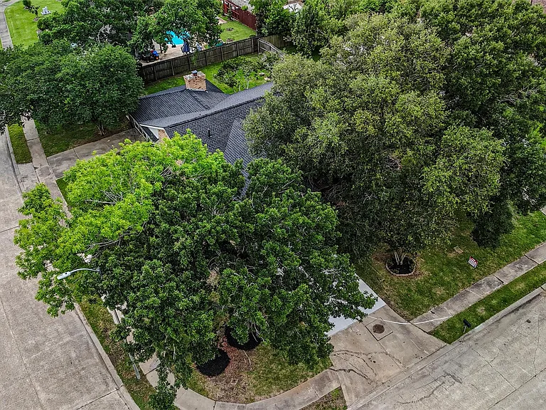 51 Sweetgum Ct — Photo 38