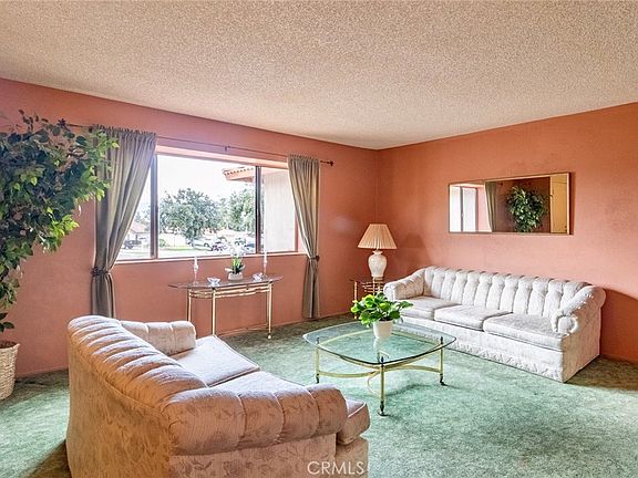 5th image of 235 Pinewood Ct