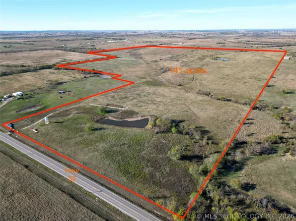 32 Highway, Kingston, OK 73439