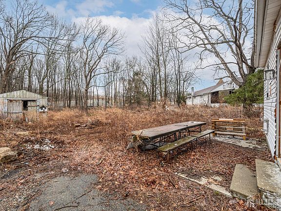 5th image of 48 Old Budd Lake Rd