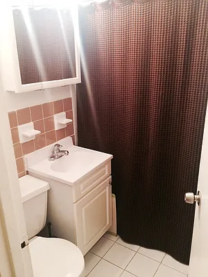 Rented by Nest Seekers International | media 16