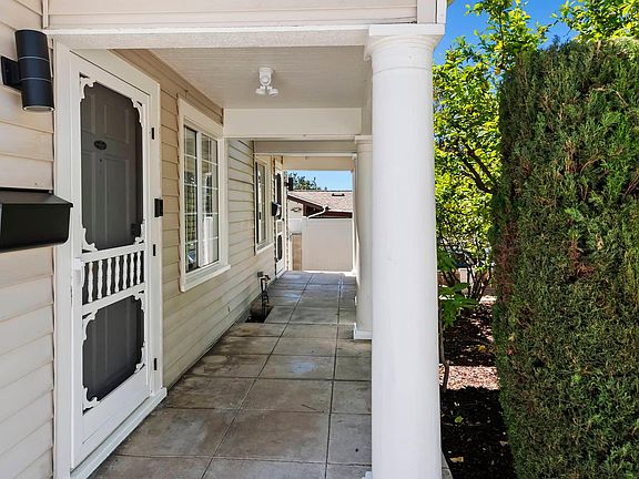 4th image of 5128 Windermere Ave