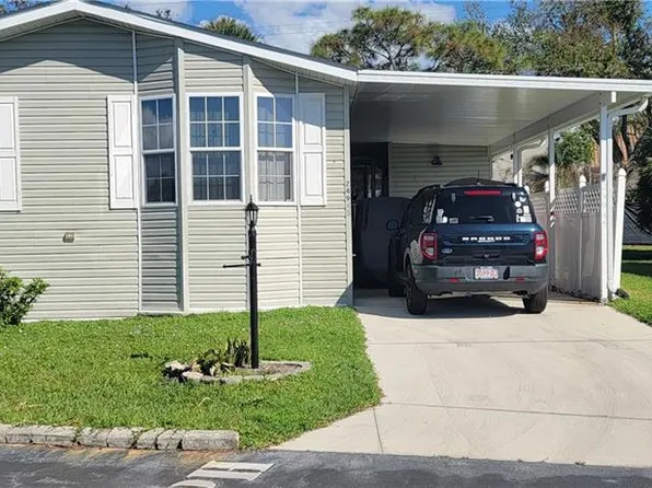 24945 Windward BLVD, BONITA SPRINGS, FL 34134