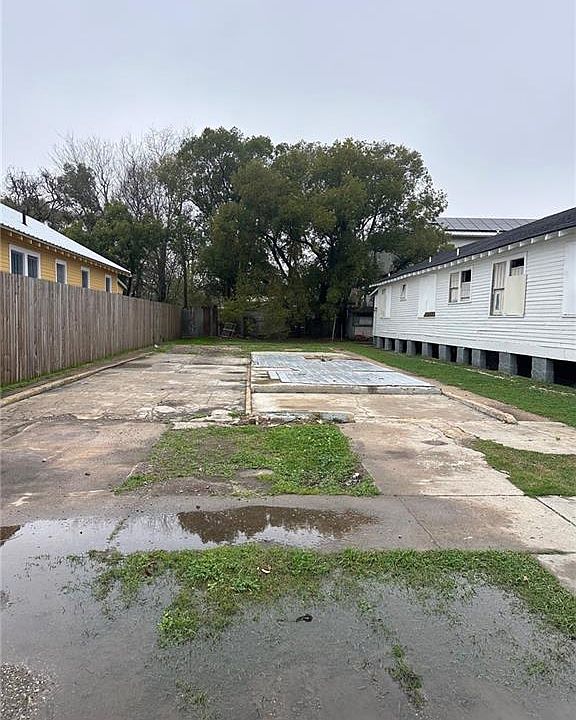 1st image of 1428 Japonica St