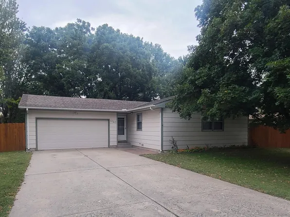 1040 N Westwind Dr, Valley Center, KS 67147