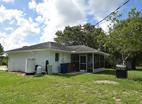 4th image of 1621 Calvin Ave