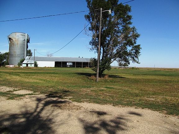 4th image of 37690 171st St
