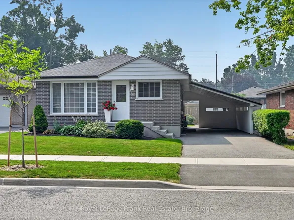 285 Saint Annes Cres, Peterborough, ON K9H 5J3