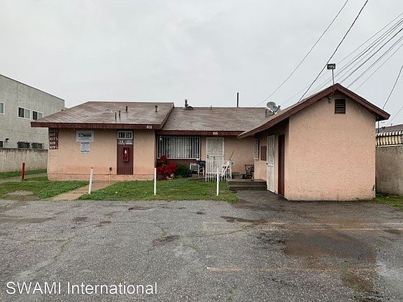 4th image of 615 W 92nd St #8130157
