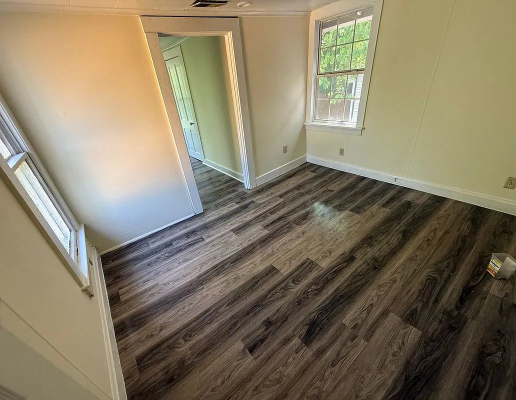 4 bed, 1.5 bath, 1570 sqft, $1,250 — Photo 2