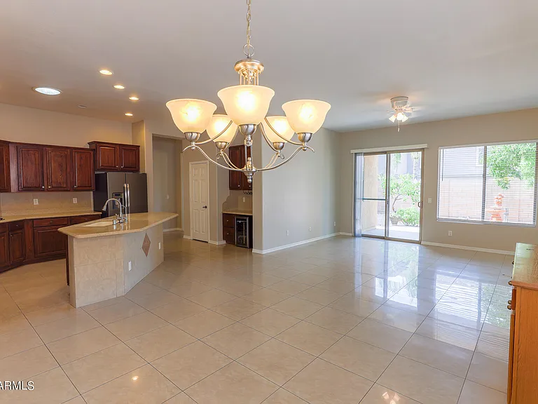 3433 W Languid Ln — Photo 7