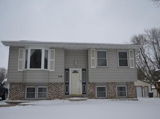 3101 E 42nd St, Des Moines, IA 50317