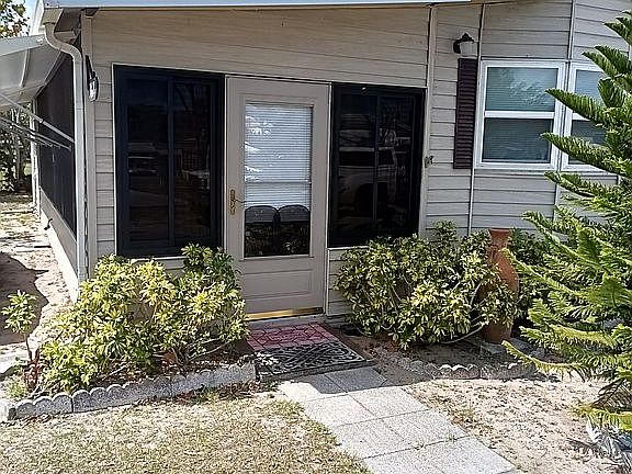 2nd image of 362 Oak Harbor Cp