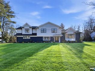 442 Ellis Pl, Wyckoff, NJ 07481