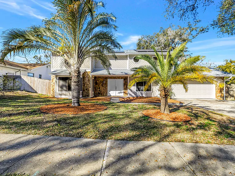 2789 Valencia Ln W — Photo 3