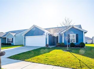 416 Shadetree Ct, Sheridan, IN 46069