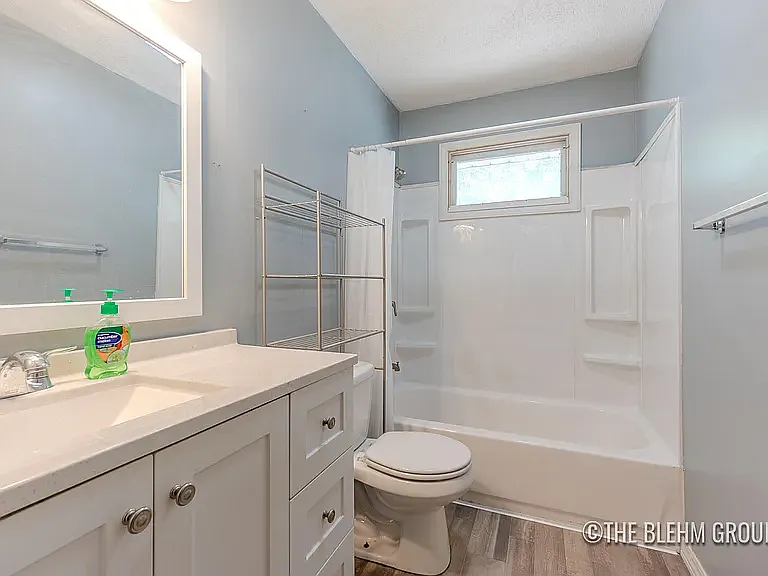 2131 Shangrai La Dr SE #1 — Photo 5