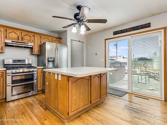 4th image of 1225 Swan Dr