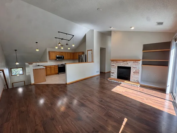 1243 Bergmann Dr, Stillwater, MN 55082