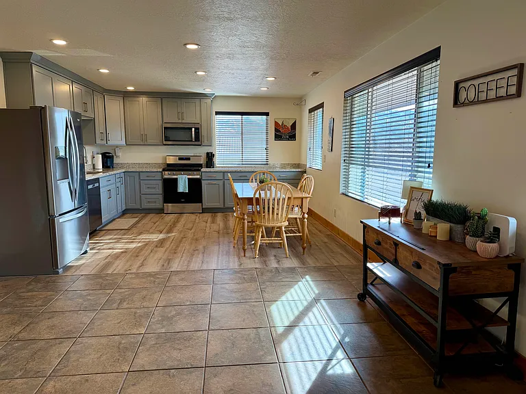 6413 N Countryside Cir — Photo 18