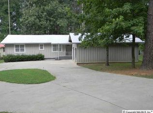 680 Holiday Shores Rd, Scottsboro, AL 35769