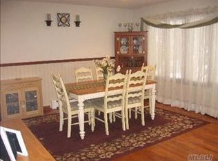7 Florence St, Nesconset, NY 11767