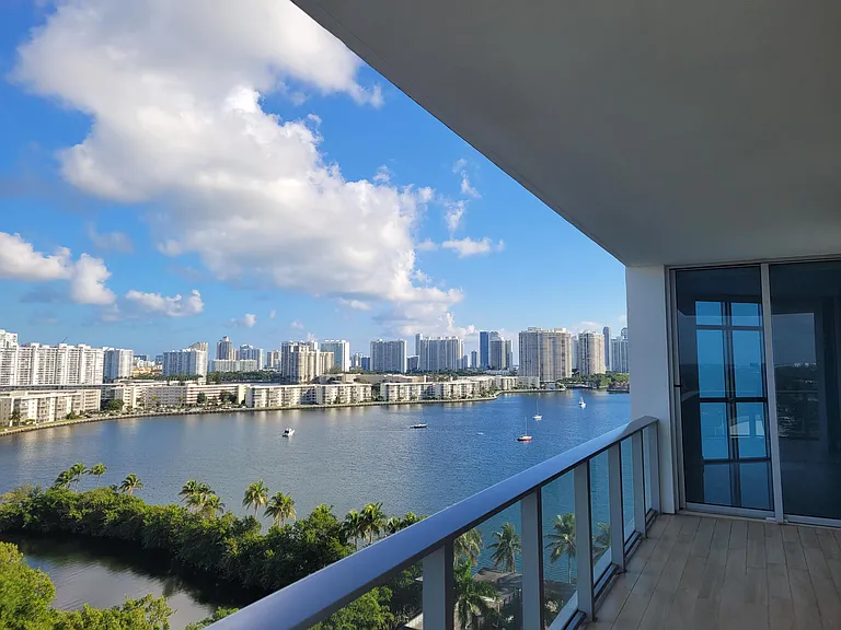 17301 Biscayne Blvd #1202 — Photo 30