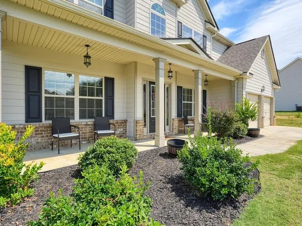 64 N Village Cir, Rydal, GA 30171