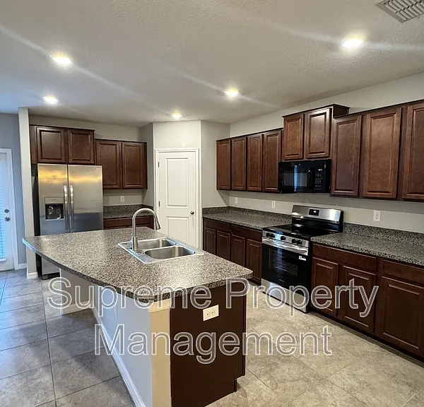 12716 Lemon Pepper Dr — Photo 2