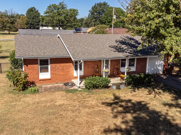 709 Arthur Aull Rd, Lamar, MO 64759