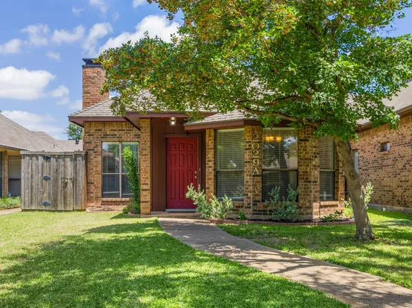 2029 Falcon Ridge Dr #A, Carrollton, TX 75010