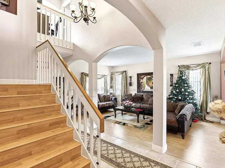 824 Lake Biscayne Way — Photo 12
