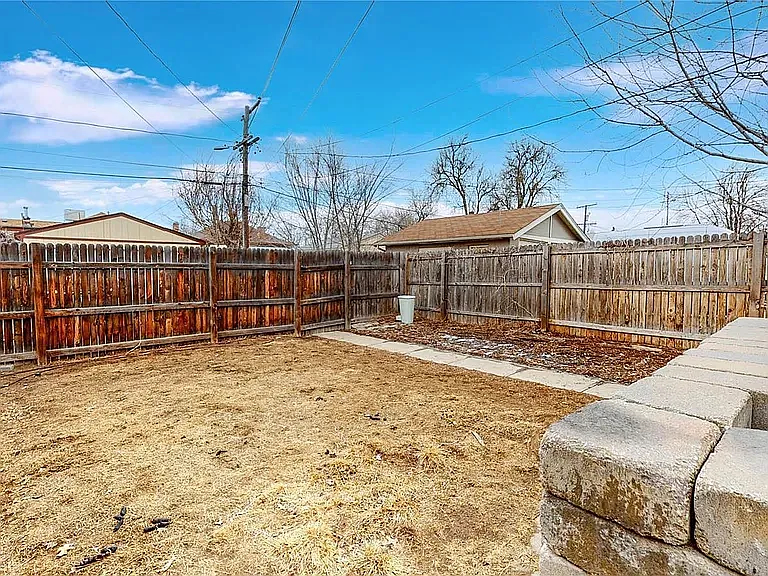 1426 N Lowell Blvd — Photo 23
