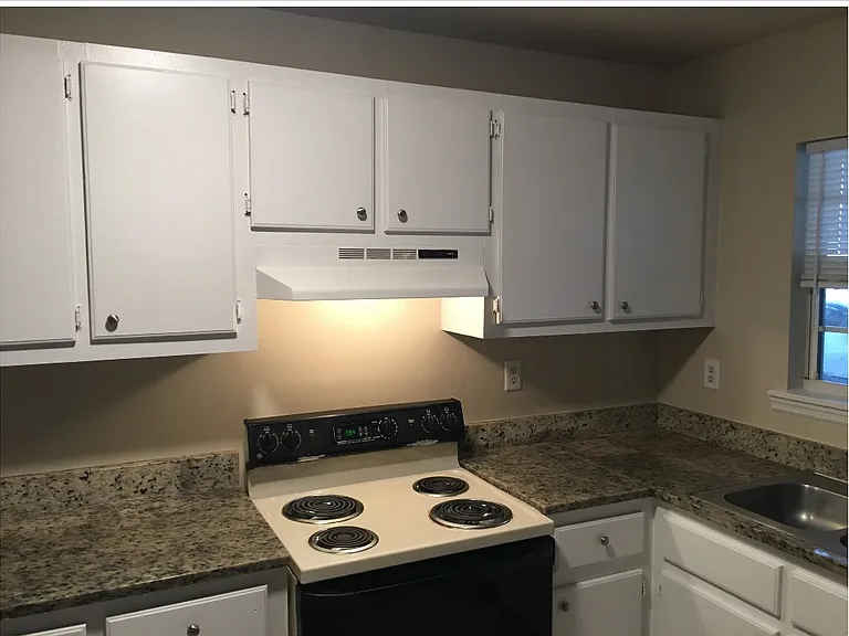 5117 Willis Dr #A — Photo 2