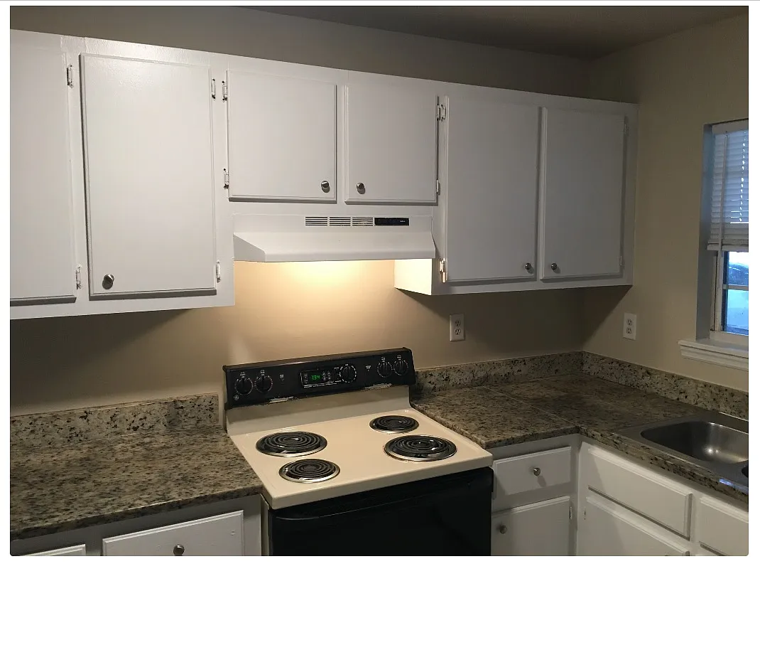 Building Photo - 5117 Willis Dr #A