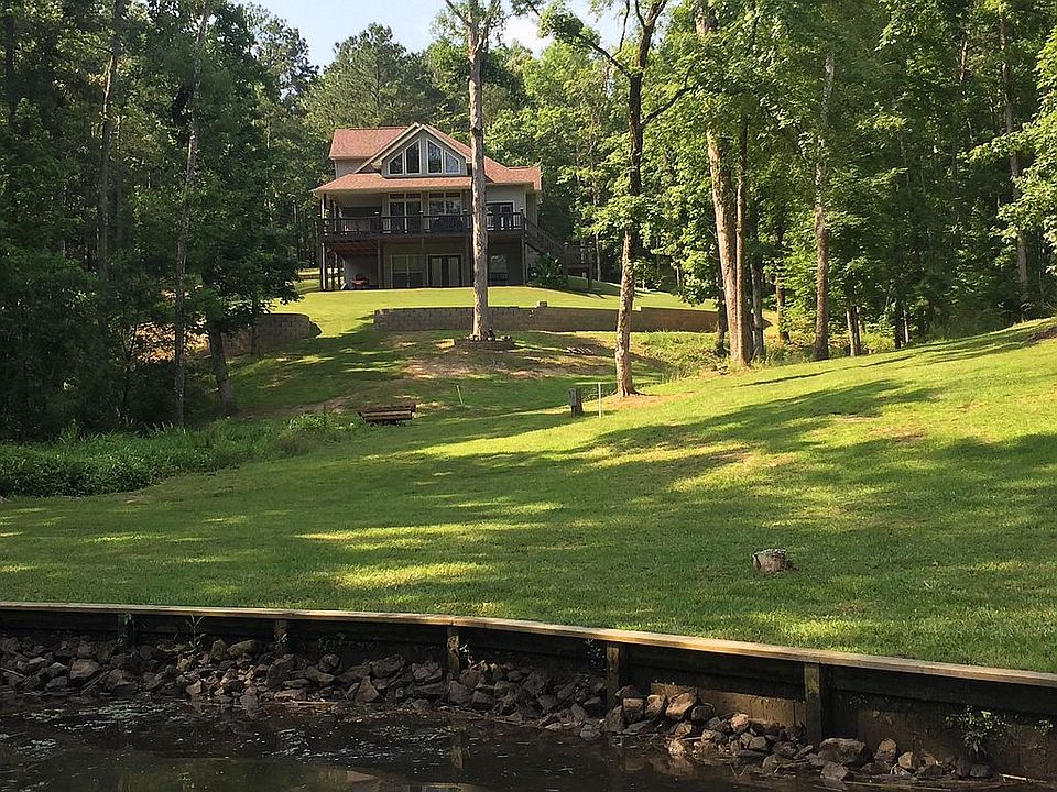 1st image of 4490 Lakecrest Dr